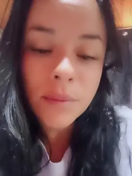 Danna_james  live sex cam
