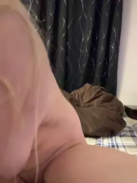 Sativa3679  live sex cam