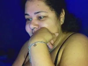 Bbwroyaltty  live sex cam