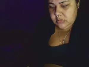 Bbwroyaltty  live sex cam