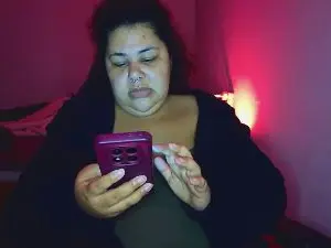 Bbwroyaltty  live sex cam