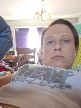 Blueyodel9  live sex cam