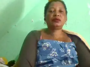 LyndaBelle  live sex cam