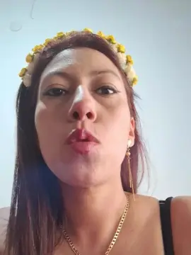 Shoaksamoon  live sex cam