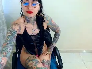 Cristal_jayan  live sex cam