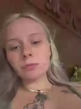 Hardcandee  live sex cam