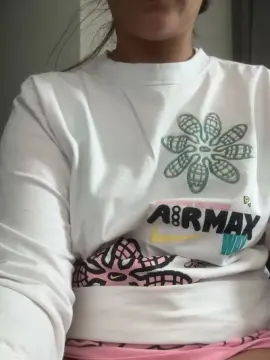 LuneTentatrice  live sex cam