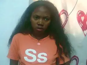 Sandratriniaina  live sex cam