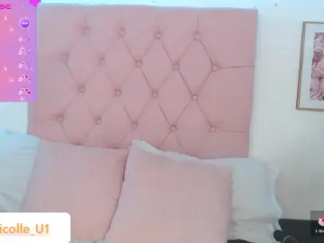 Nicolle_1u  live sex cam