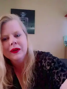 Xxwhitebunnyxxx  live sex cam