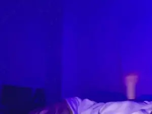 MiamiHeatXO  live sex cam