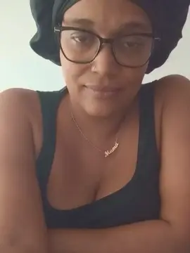 RDENLACASA  live sex cam