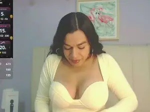 Amy_le1  live sex cam