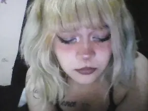 Blurredbabyx  live sex cam