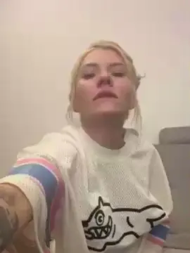 Hanystoned  live sex cam