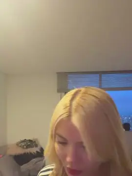 Hanystoned  live sex cam
