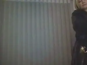 Milfshake227  live sex cam