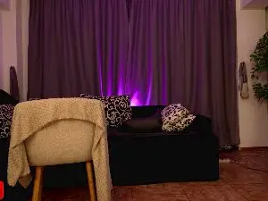 Violet_V_I_P  live sex cam