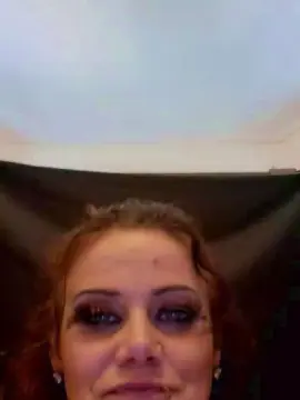 Dontbejelly2  live sex cam