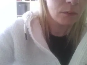 Giorgia000  live sex cam