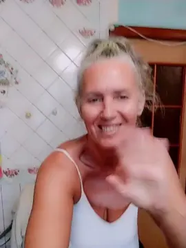 Lyuka  live sex cam