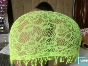 AriaGreenn  live sex cam