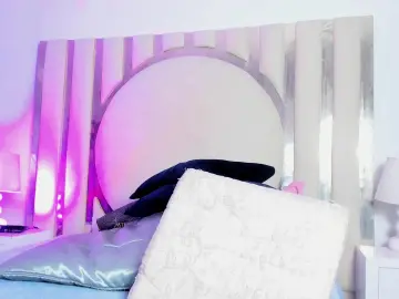 AriaGreenn  live sex cam