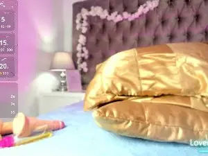 AriaGreenn  live sex cam