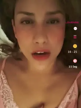 Freydis07  live sex cam