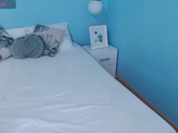AiishaBowee  live sex cam