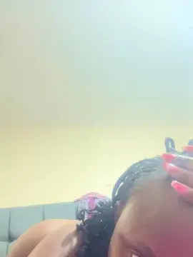 Pretty_Sesi  live sex cam
