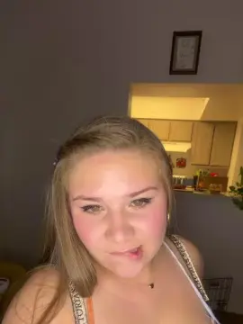 CourtneyShane  live sex cam