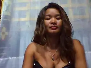Laylah21  live sex cam