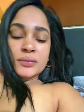 Cubanita98  live sex cam