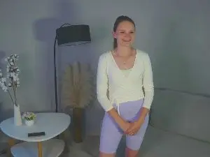 EnolaKubishta  live sex cam