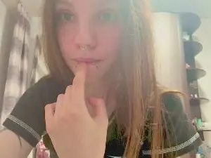 TanyaUllrich  live sex cam