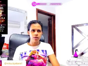 Mitzukywinteer  live sex cam