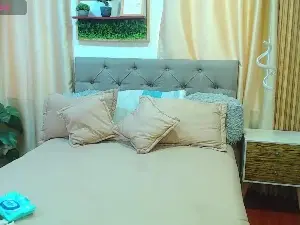 Sasi_luna  live sex cam