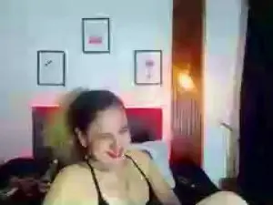 Sasi_luna  live sex cam