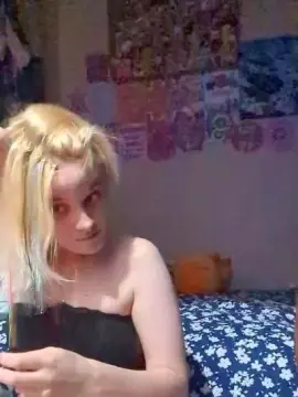 Kittybellz  live sex cam
