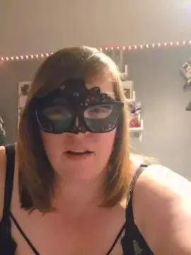 CurvyCate90  live sex cam