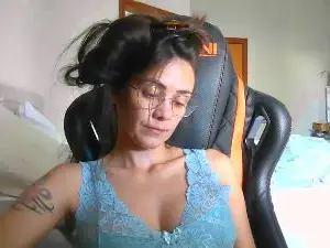 INTHETOILET  live sex cam