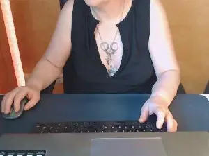 LittlePhoenix  live sex cam