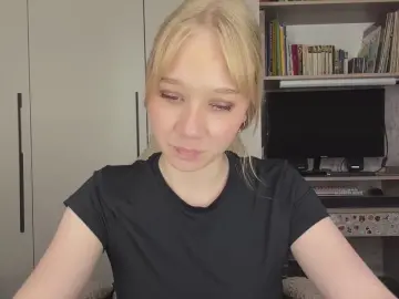 MelaniaHymon  live sex cam