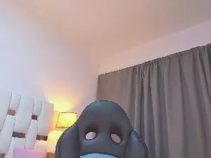 Nauthy_Nahomi  live sex cam