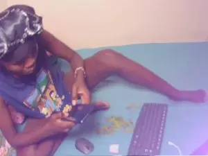 Prettytoto  live sex cam