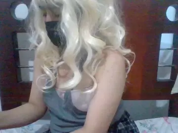 Ladycandy3  live sex cam