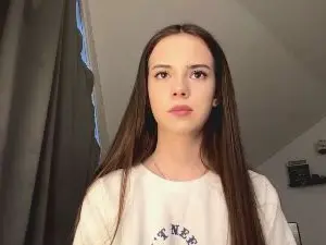 HertaMcginley  live sex cam