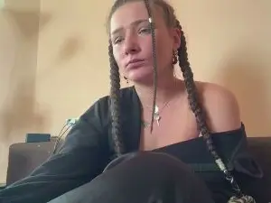 IoneTemplin  live sex cam
