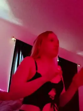 KJXXXPLICIT  live sex cam
